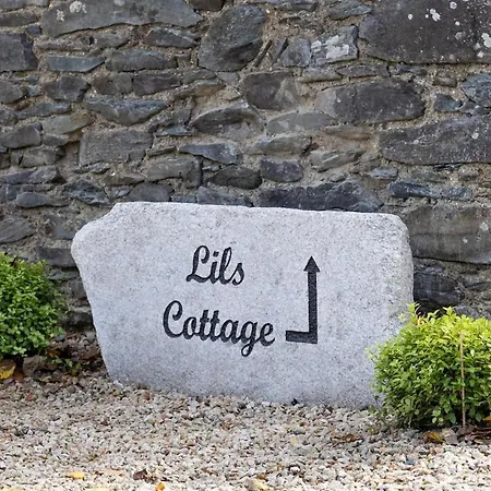 Lil's Cottage, *